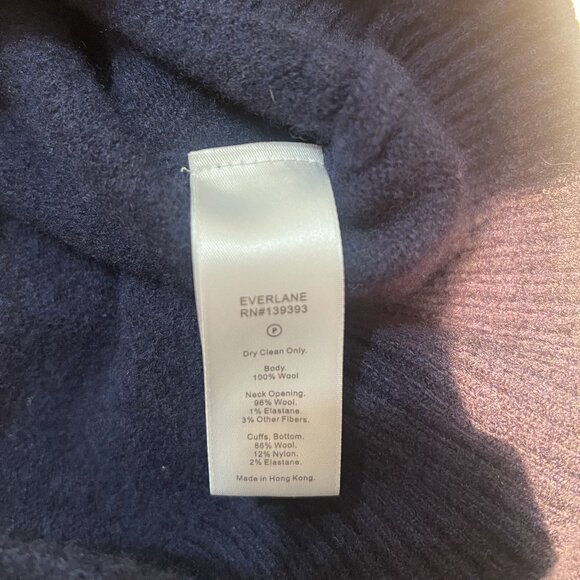 Everlane Deep Blue Women's Cardigan - Picture 5 of 5